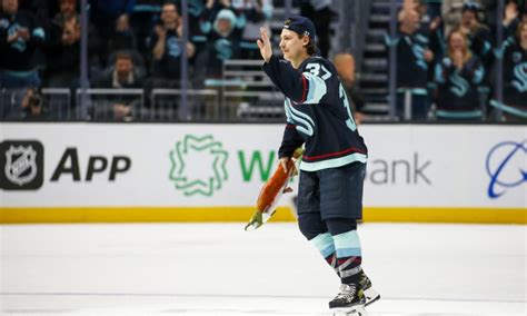 Bet on Winnipeg Jets .